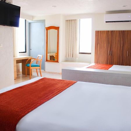 Hotel & Suites Real Del Lago Villahermosa Extérieur photo