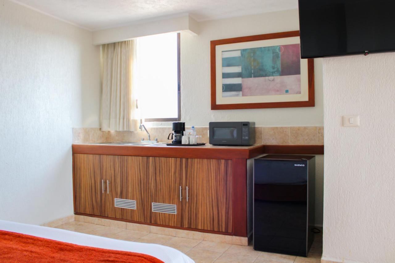 Hotel & Suites Real Del Lago Villahermosa Extérieur photo