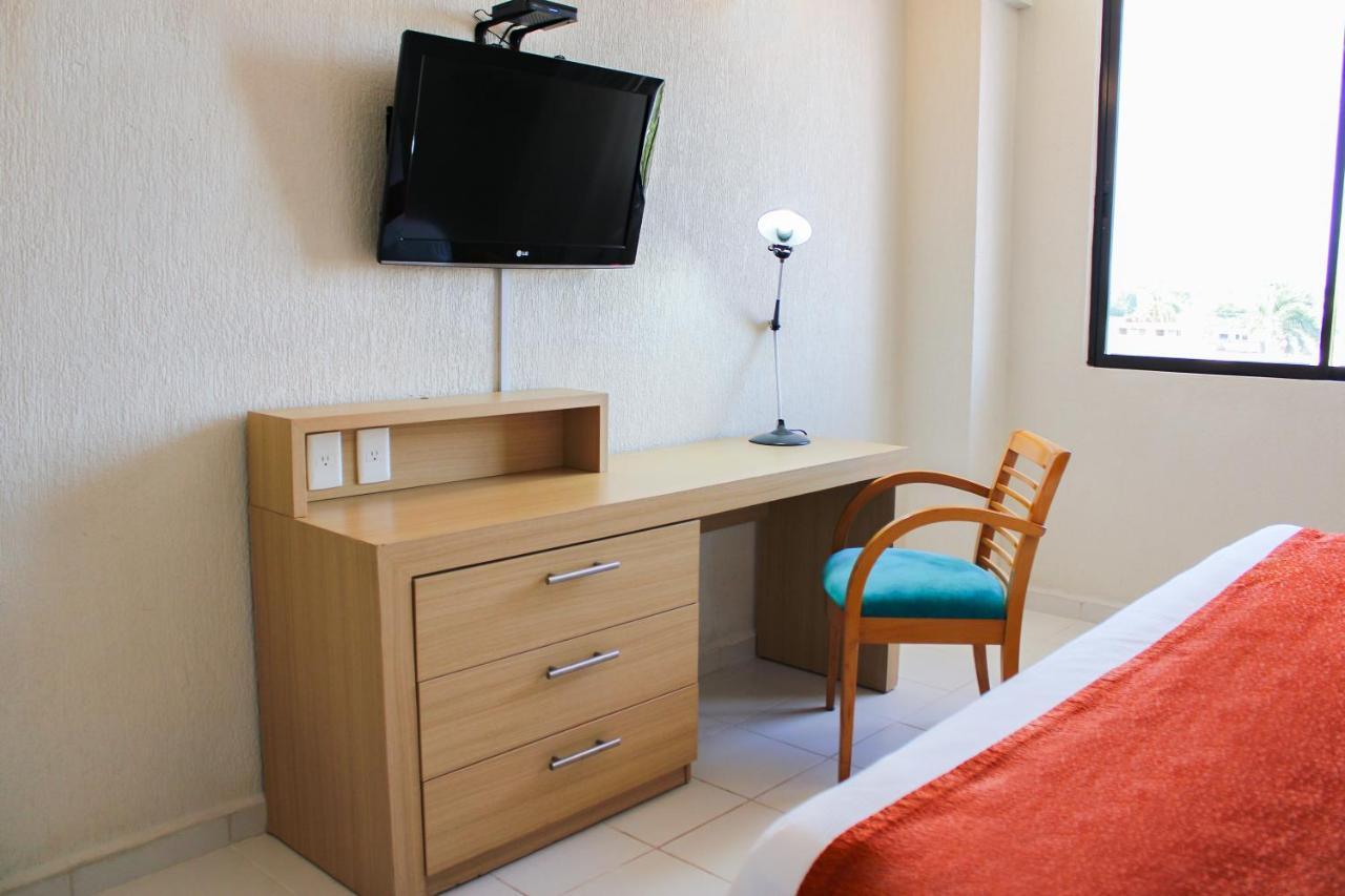 Hotel & Suites Real Del Lago Villahermosa Extérieur photo