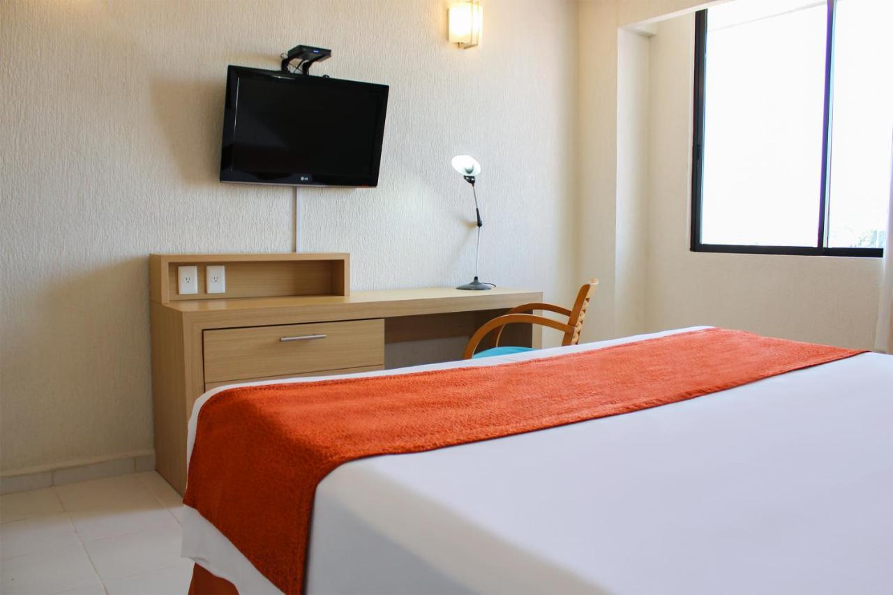 Hotel & Suites Real Del Lago Villahermosa Extérieur photo