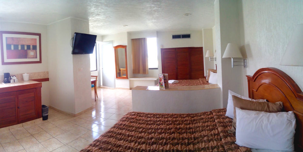 Hotel & Suites Real Del Lago Villahermosa Extérieur photo