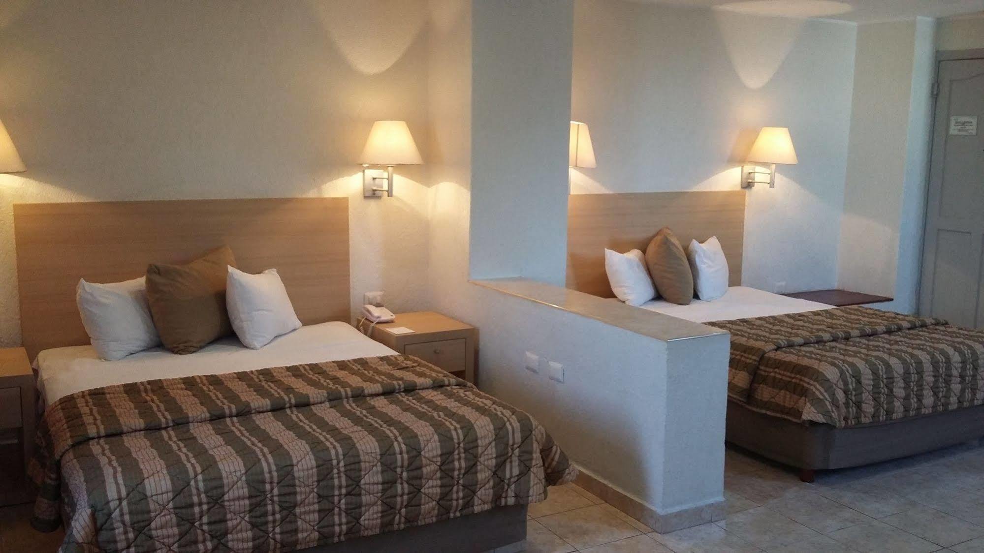 Hotel & Suites Real Del Lago Villahermosa Extérieur photo